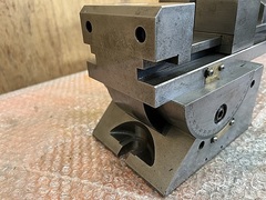 傾斜精密バイス 100