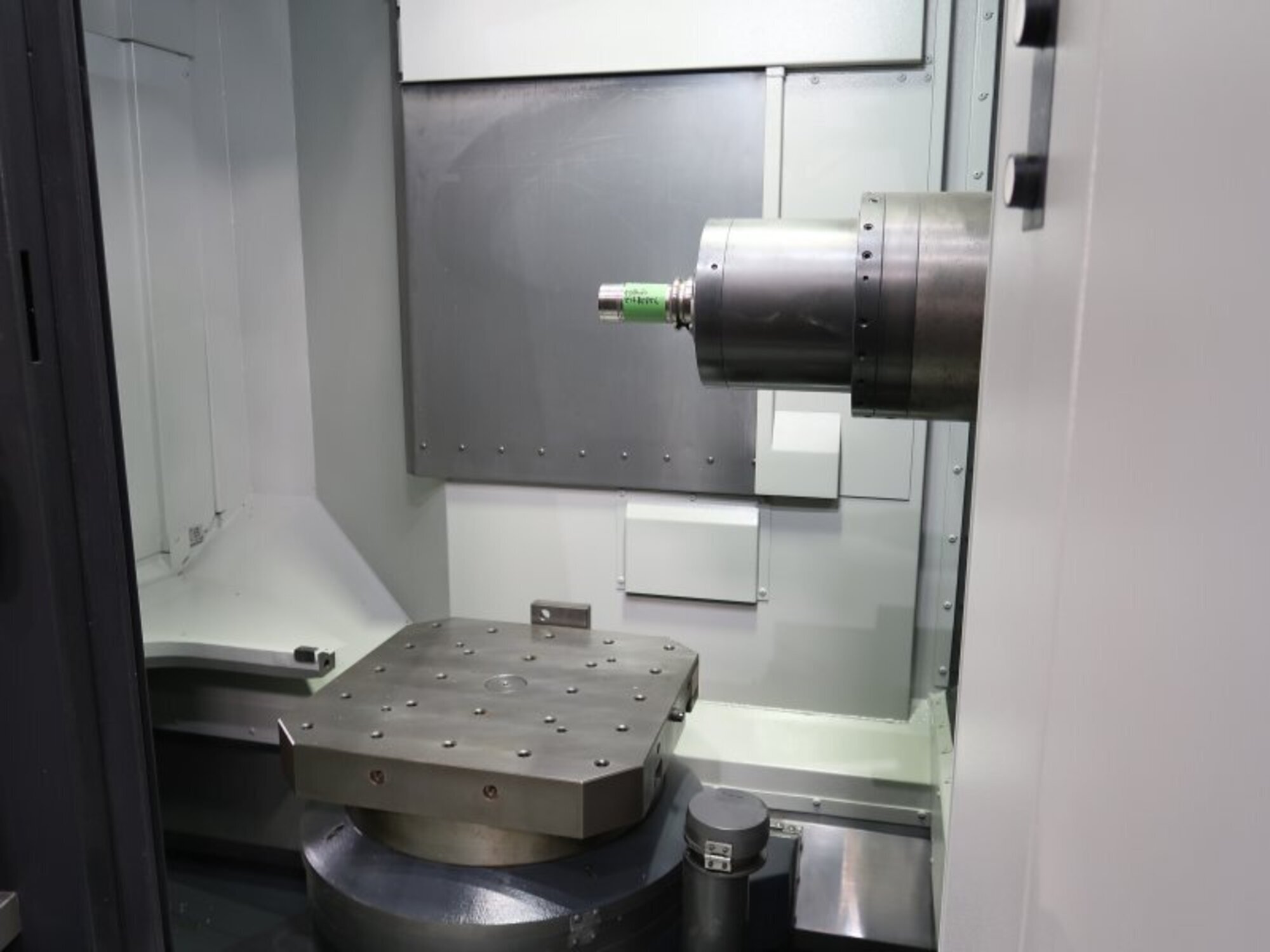 森精機 横型マシニングセンター(ＢＴ４０型･２パレット) NH5000DCG