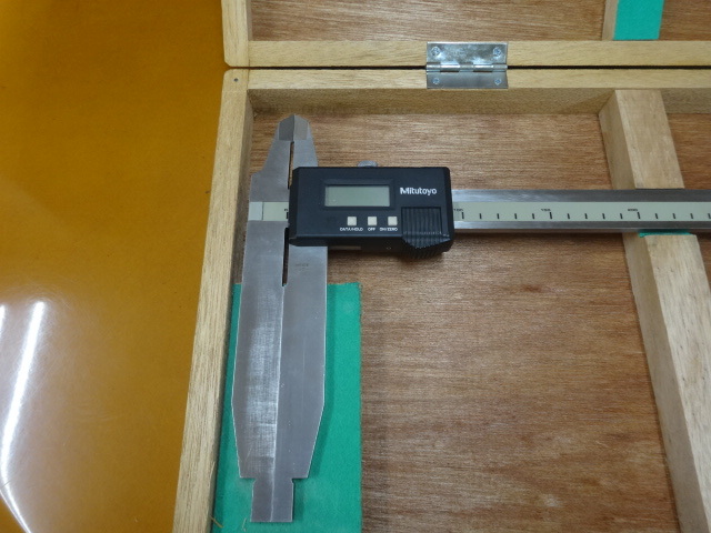 MITUTOYO｜ミツトヨ	 デジタルノギス CDN-75C
