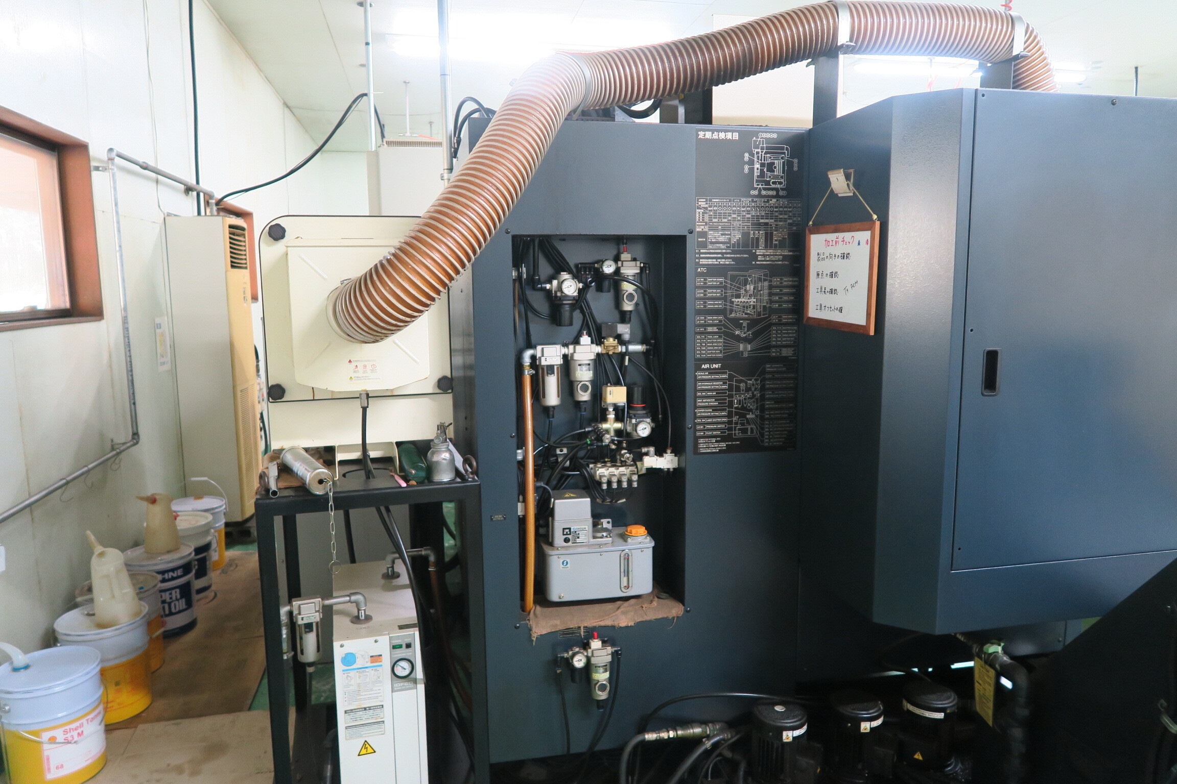 牧野フライス製作所 立型マシニングセンター V33