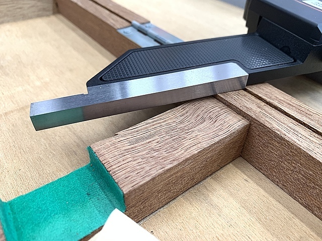 ミツトヨ デジタルノギス CFC-P150(552-305)