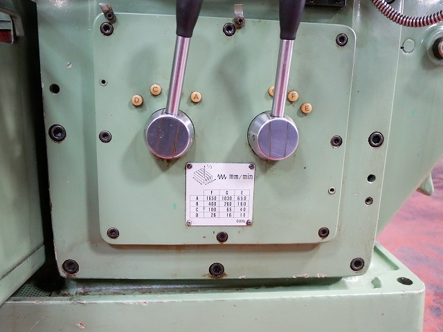 OKK ＃2ベッド型立フライス盤 MH-2V