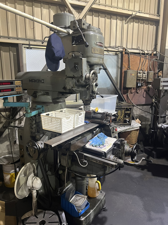 牧野フライス製作所 汎用フライス盤 KSJCFⅡ