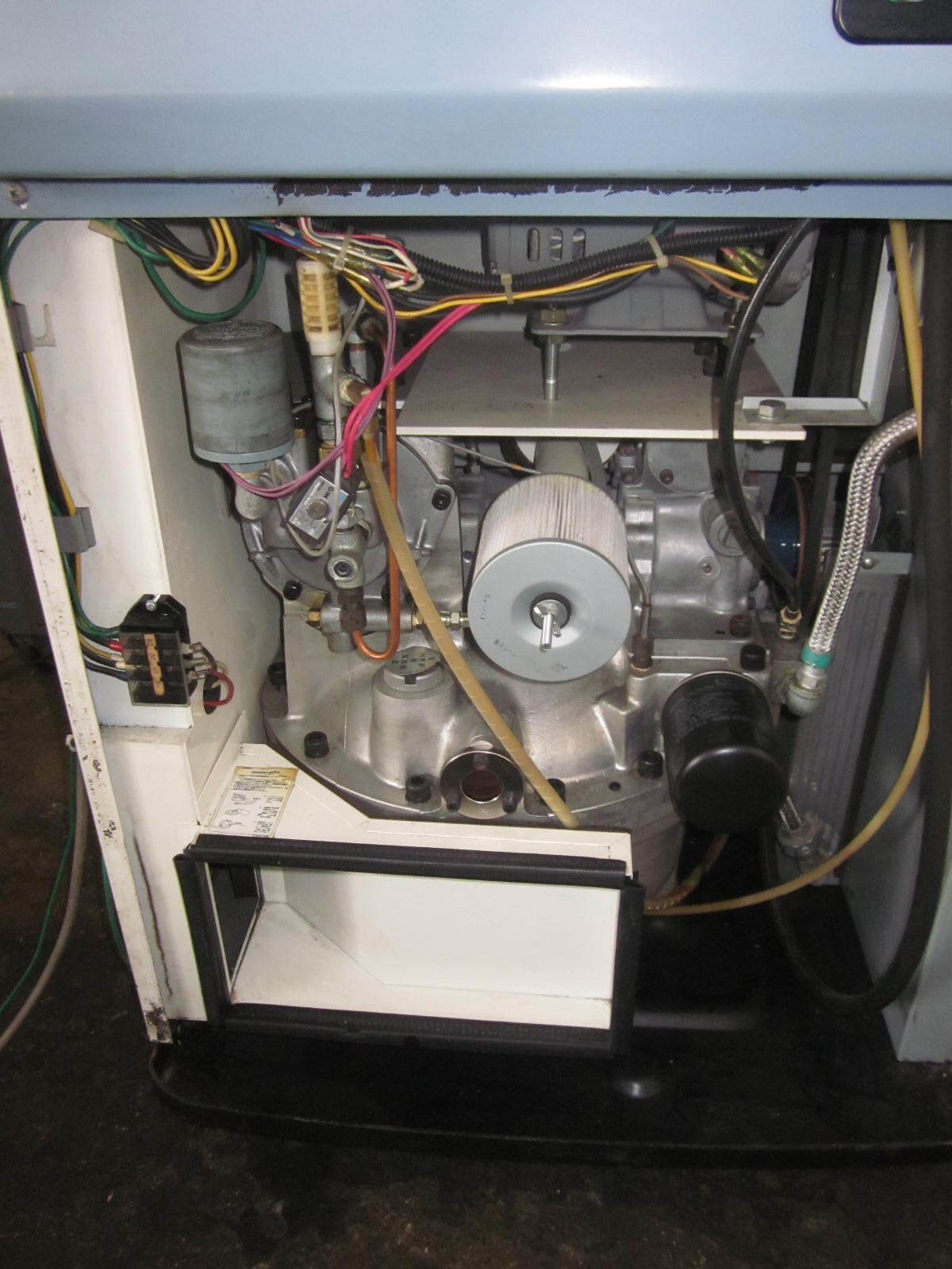 コベルコ 1.5kwスクリューコンプレッサ AM2PD-6