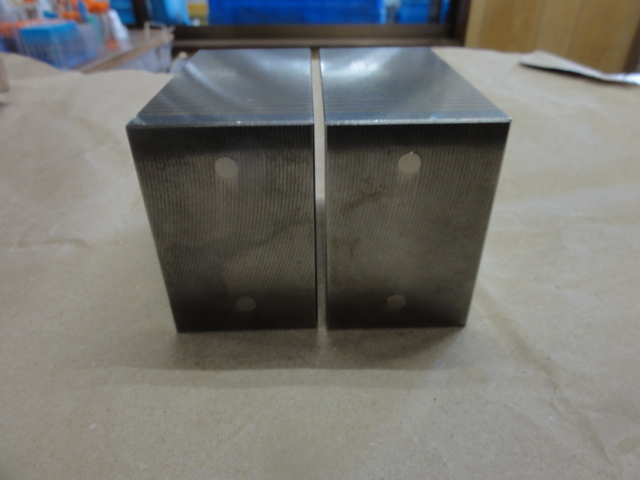 チャックブロック 60X80X40