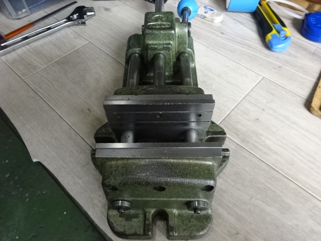 ナベヤ(ERON) クランプマスターバイス