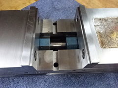 Kurt ダブルクランプバイス DL600