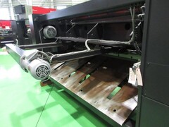 アマダ シャーリング DCT-2045