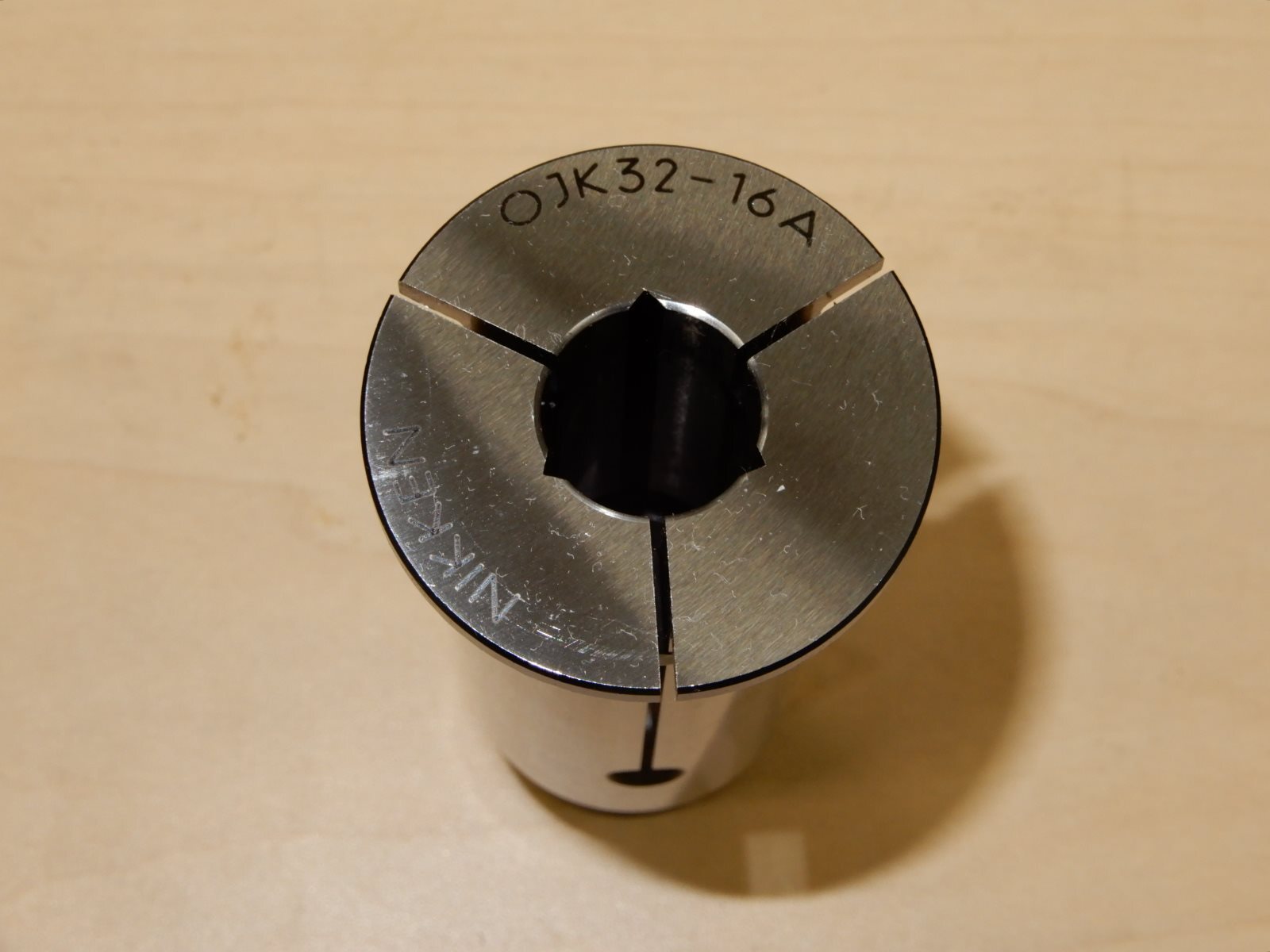 日研工作 オイルホールストレートコレット 未使用品 OJK32-16A
