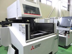 三菱 ワイヤ放電加工機 MV2400S