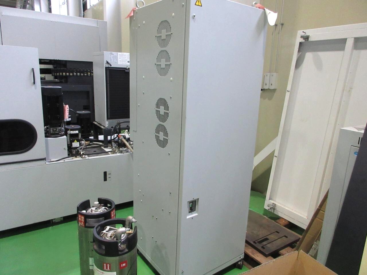 三菱 ワイヤ放電加工機 MV2400S