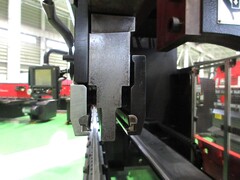 アマダ プレスブレーキ(ベンダー) HD-1303NT