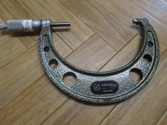 MITUTOYO｜ミツトヨ 外側マイクロメーター OM-125