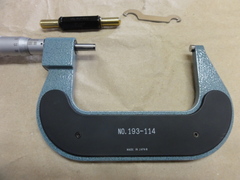 MITUTOYO｜ミツトヨ カウント外側マイクロメーター M820-100