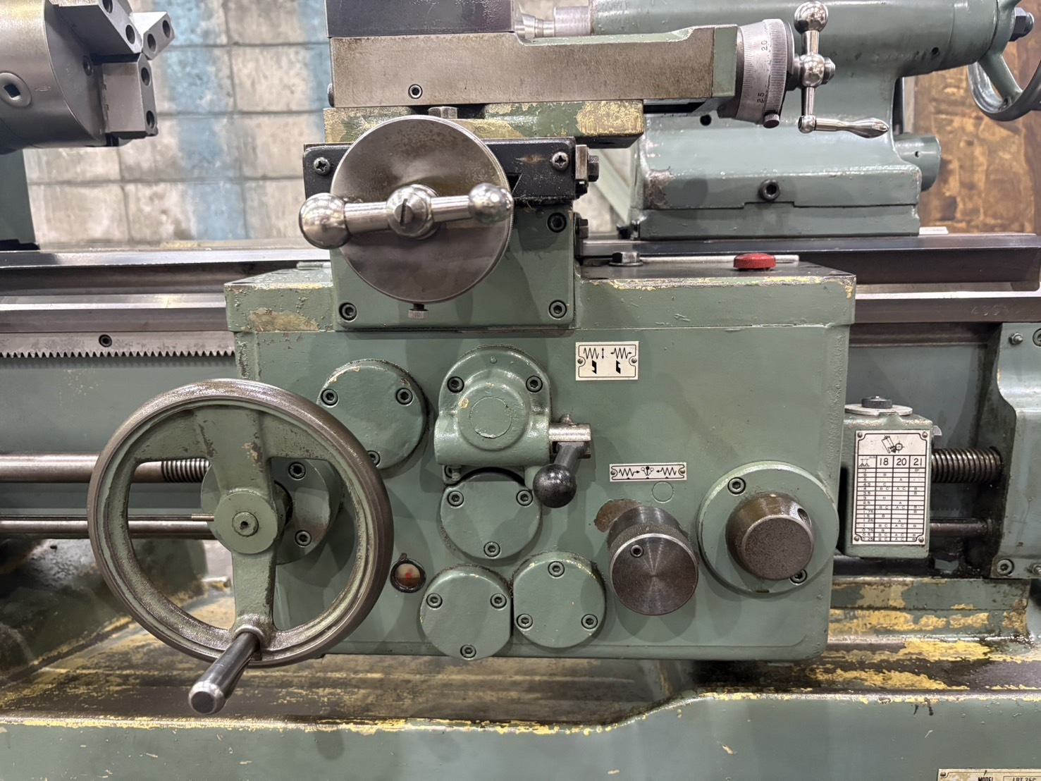 ワシノ機械 4.5尺普通旋盤 LPT-35C