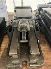 武田機械 油圧バイス 150