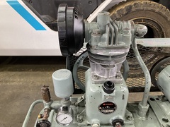 日立 0.75kWコンプレッサー 0.75P-9.5V5