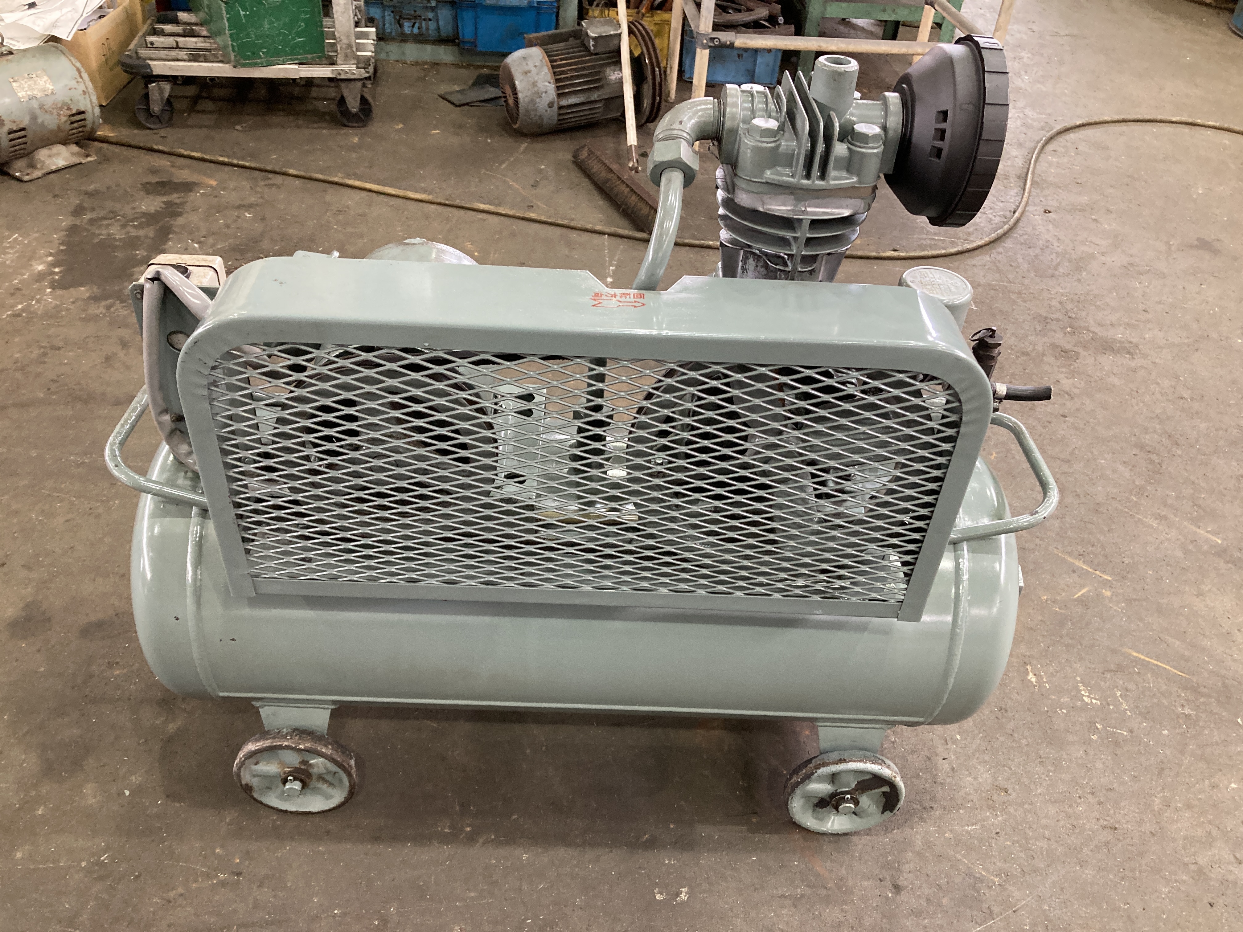 日立 0.75kWコンプレッサー 0.75P-9.5V5