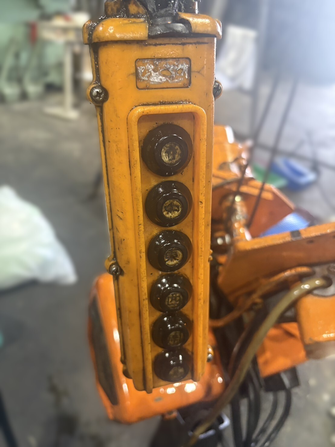 日立 2T電動チェーンブロック