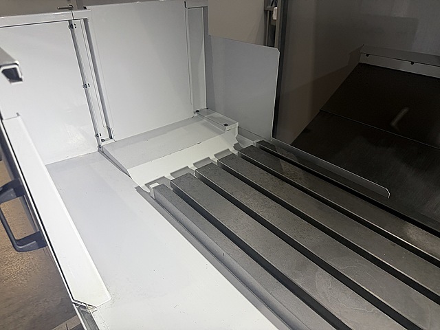 山崎技研 立型マシニングセンター YZ-402SGATC