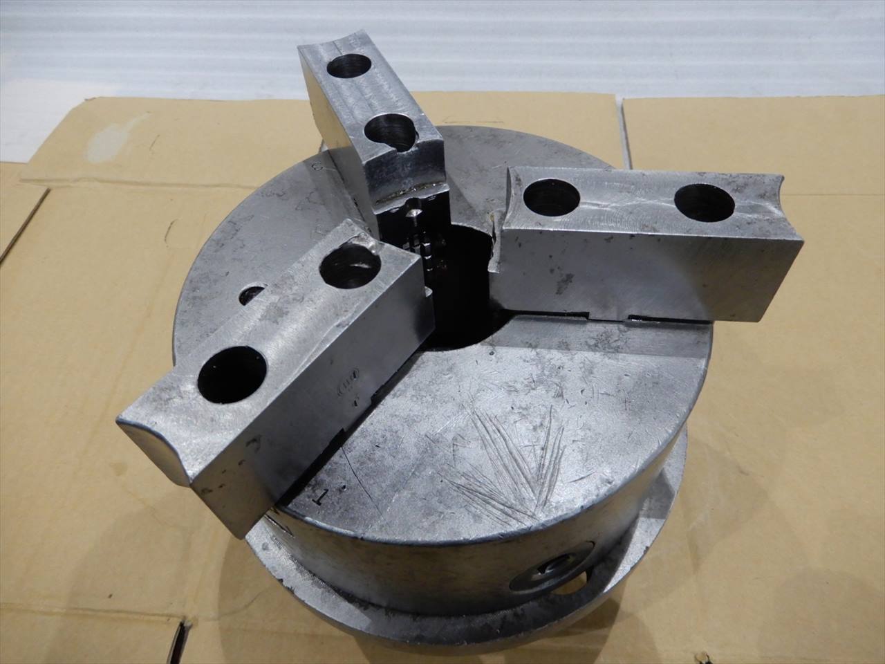 北川鉄工所/NEWS 3爪スクロールチャック　テーブル取付ジョイント付き 7吋