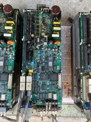 三菱（OKKメルダス） サーボアンプ MCV520（MR-S11-200-E01）