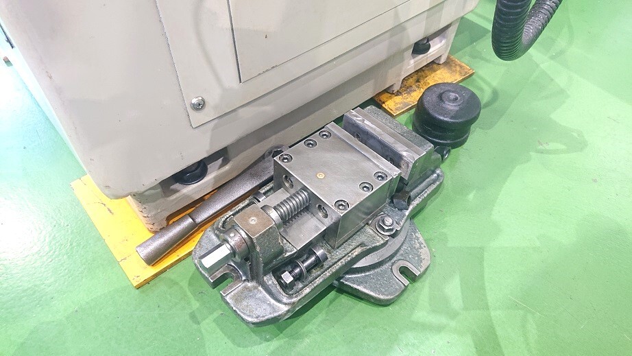 長谷川 ラム型小型立フライス HPF-V
