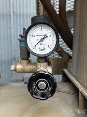 東芝 コンプレッサー L2-7.5KW