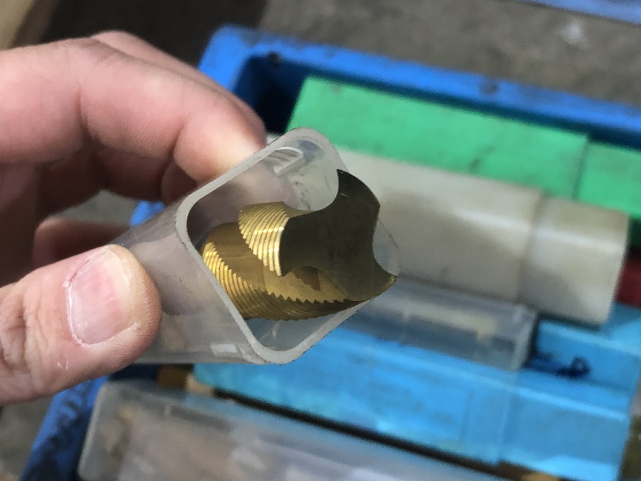 メーカー混在 切削工具1山 様々なメーカーやサイズがあります。
