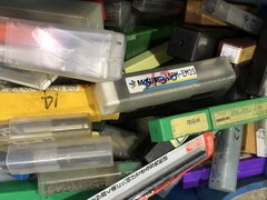 メーカー混在 切削工具1山 様々なメーカーやサイズがあります。