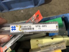 メーカー混在 切削工具1山 様々なメーカーやサイズがあります。