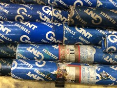メーカー混在 ストライカーリーマ1山 様々なメーカーやサイズがあります。