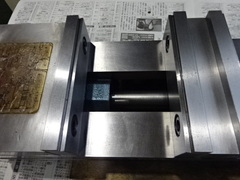 Kurt ダブルクランプバイス DL600