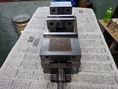 Kurt ダブルクランプバイス DL600