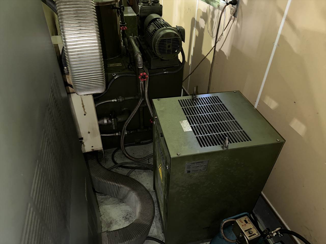 牧野フライス製作所 NC放電加工機（標準型） EDNC-32