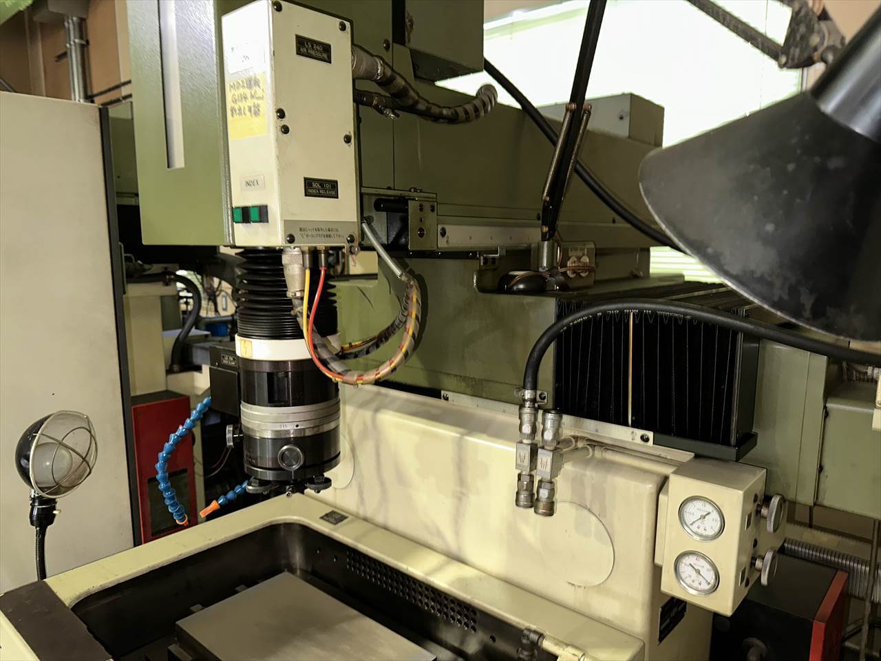 牧野フライス製作所 NC放電加工機（標準型） EDNC-32