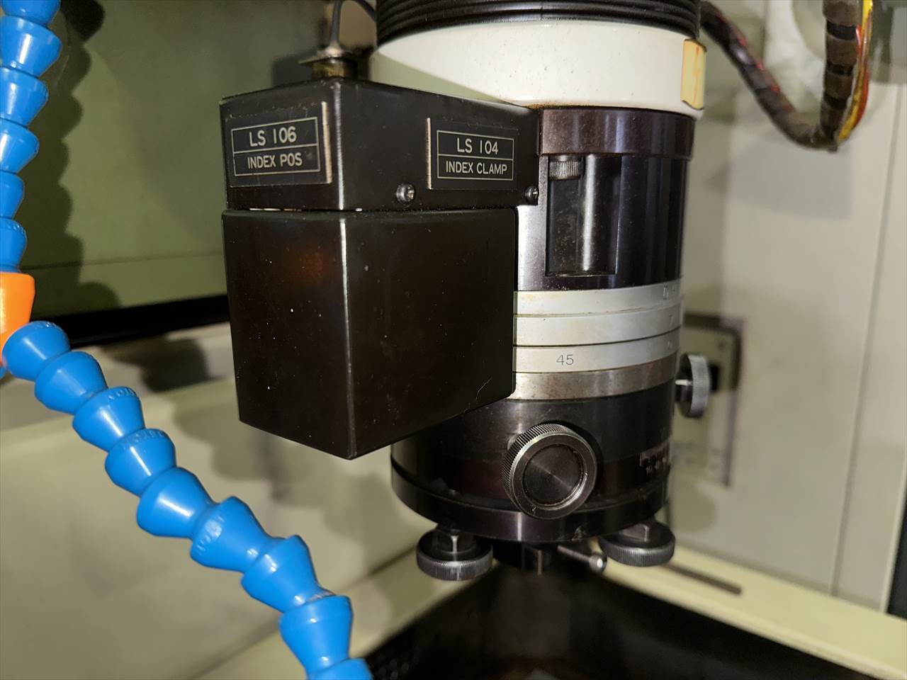 牧野フライス製作所 NC放電加工機（標準型） EDNC-32