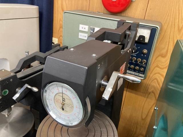 高和 ロックウエル硬度計 ３R