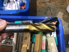 メーカー混在 切削工具1山 様々なメーカーやサイズがあります。