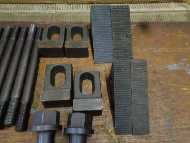 クランプツール