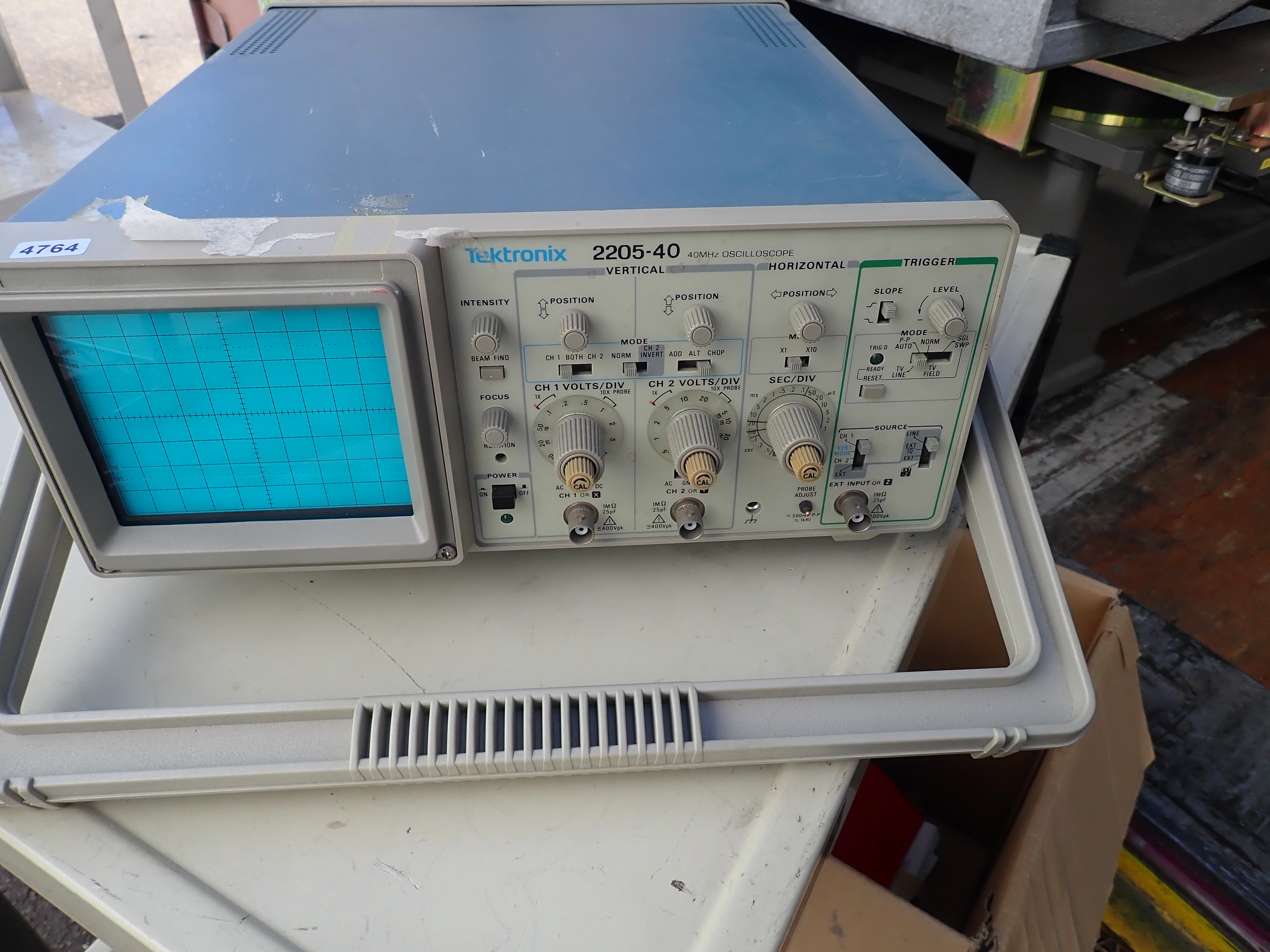 テクトロニクス Tektronix オシロスコープ 2205-40