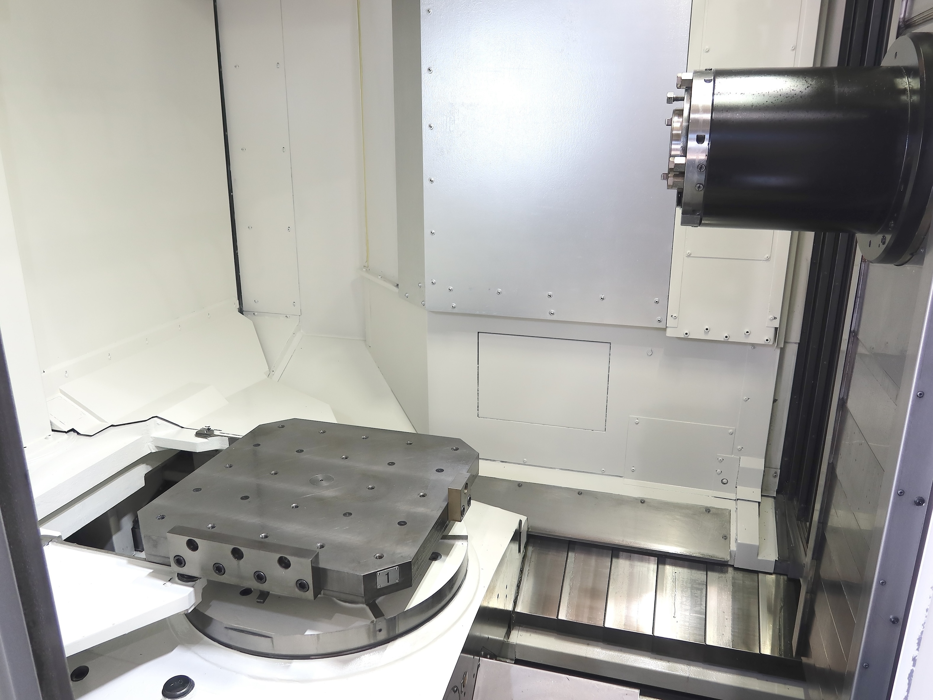 オークマ 横型マシニングセンター MA-600HⅡ