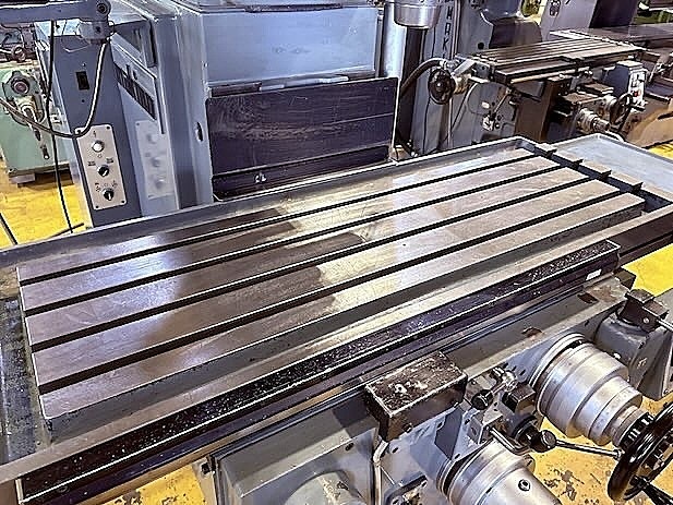 牧野フライス製作所 ラム型フライス BVⅢJ-85