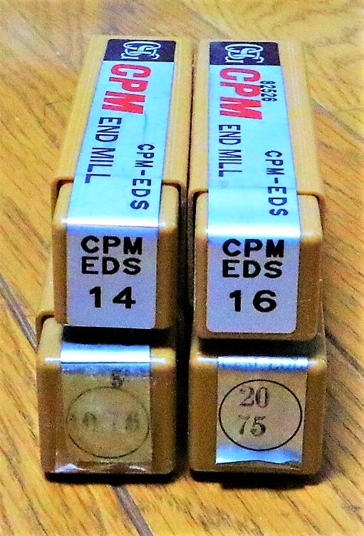 OSG  エンドミル 一山　4個　未使用