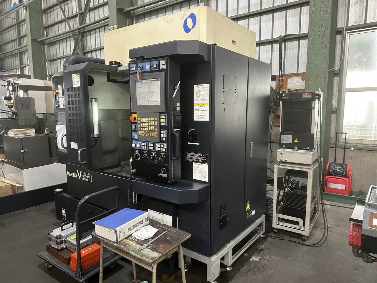 牧野フライス製作所 立型マシニングセンター(2面拘束型) V33i