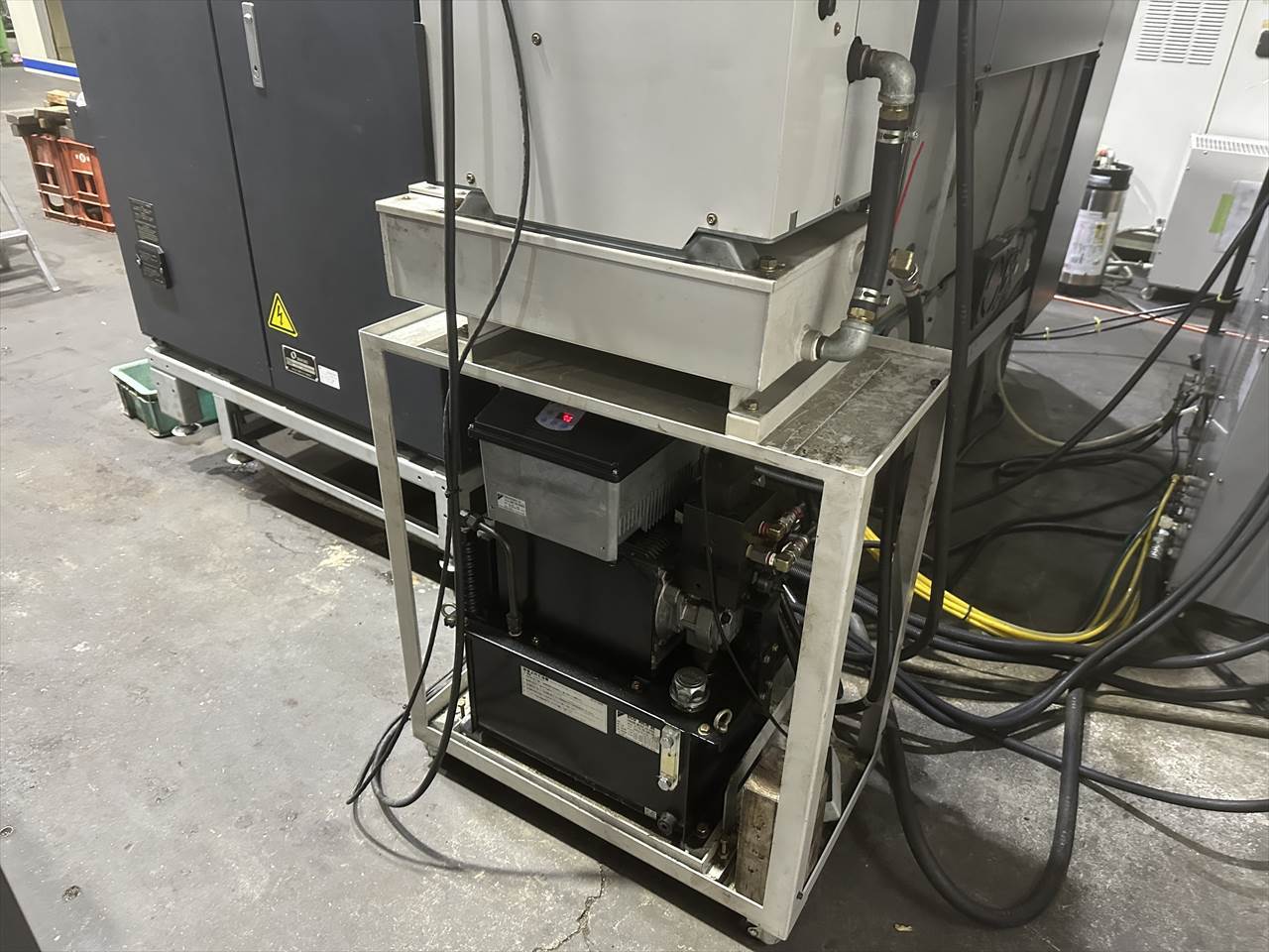 牧野フライス製作所 立型マシニングセンター(2面拘束型) V33i