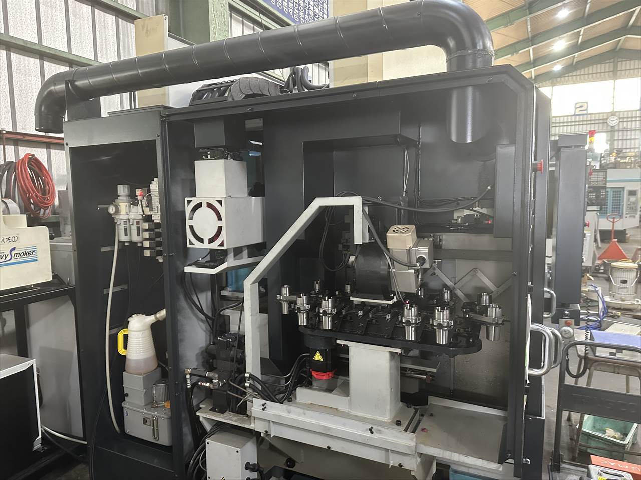 牧野フライス製作所 立型マシニングセンター(2面拘束型) V33i