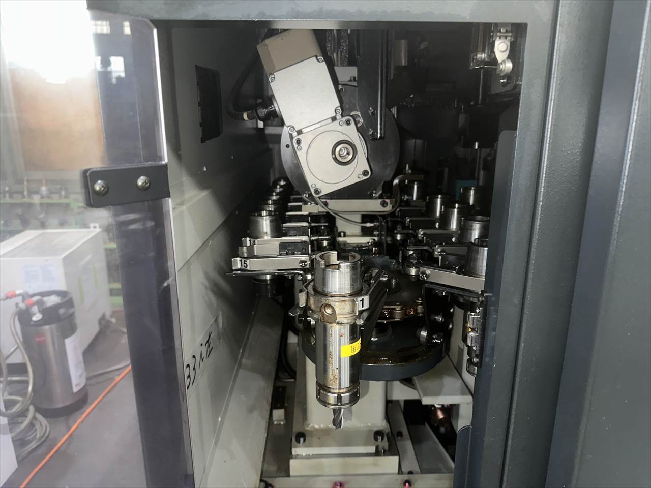 牧野フライス製作所 立型マシニングセンター(2面拘束型) V33i