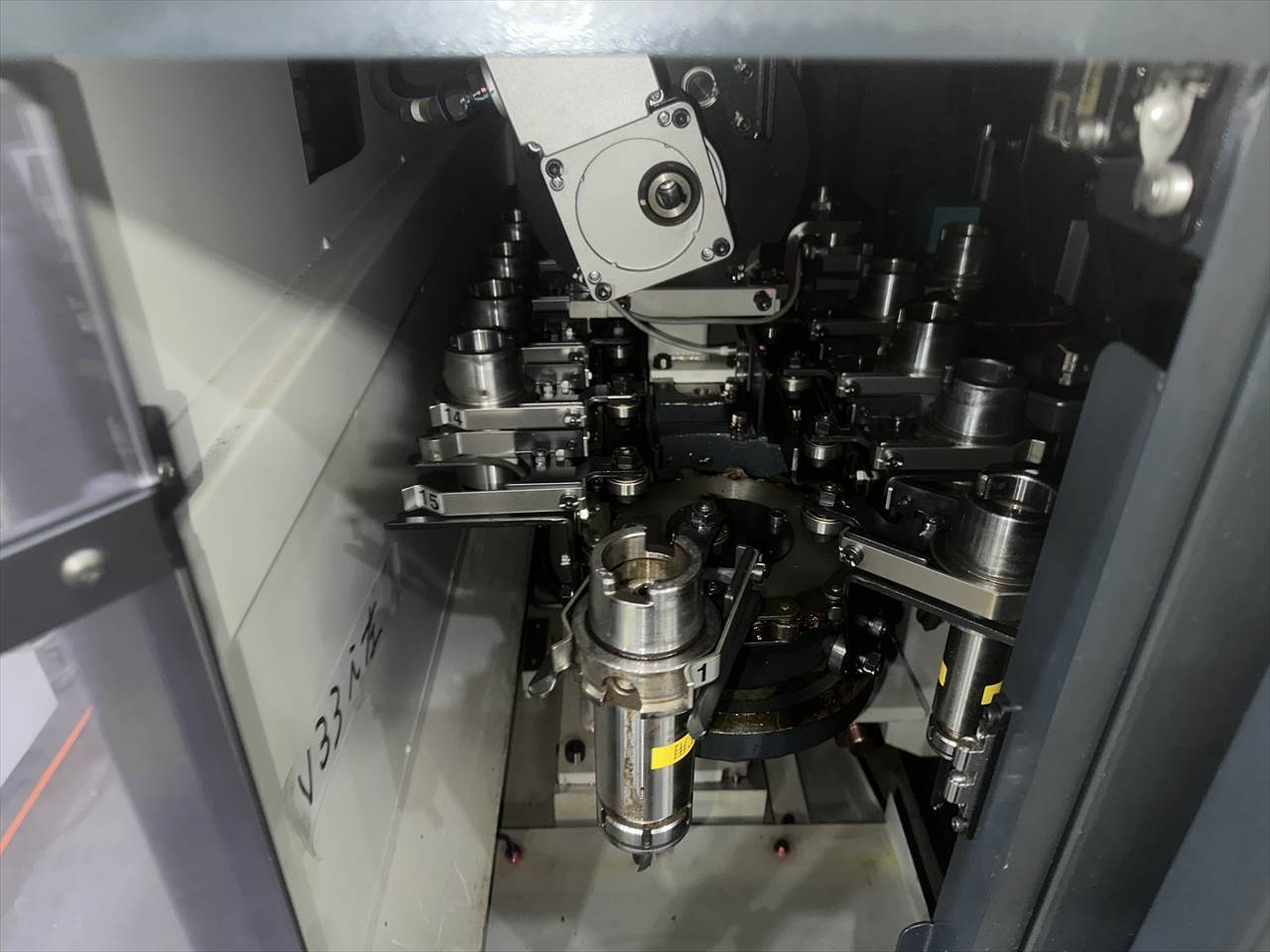 牧野フライス製作所 立型マシニングセンター(2面拘束型) V33i