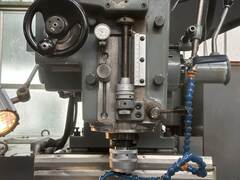 牧野フライス製作所 NC立フライス盤（ラム型） AVNC-74